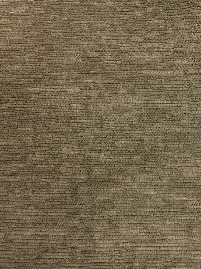 2434-85 Belmont Hazelnut