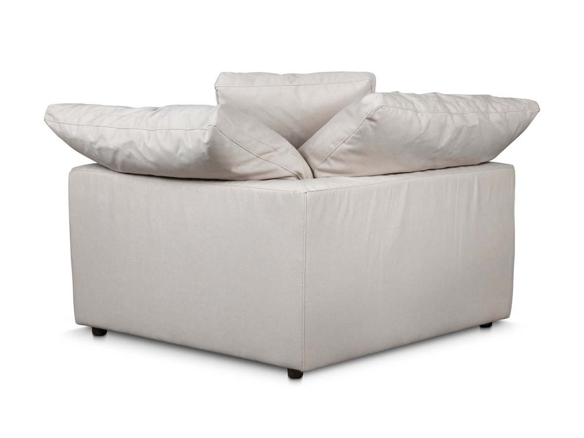 2009-900Q1 Corner Chair Back Angle