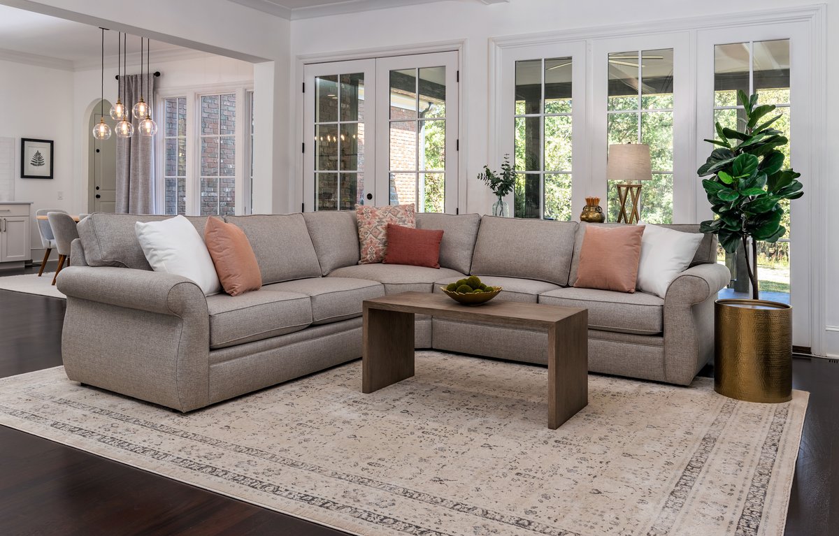 6170Q5 Veronica Room Scene Sectional