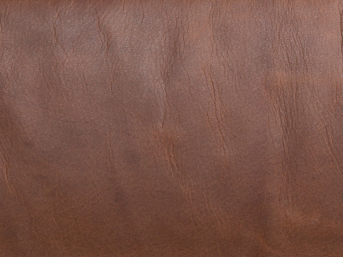 L9039-0Q4 Leather Swatch